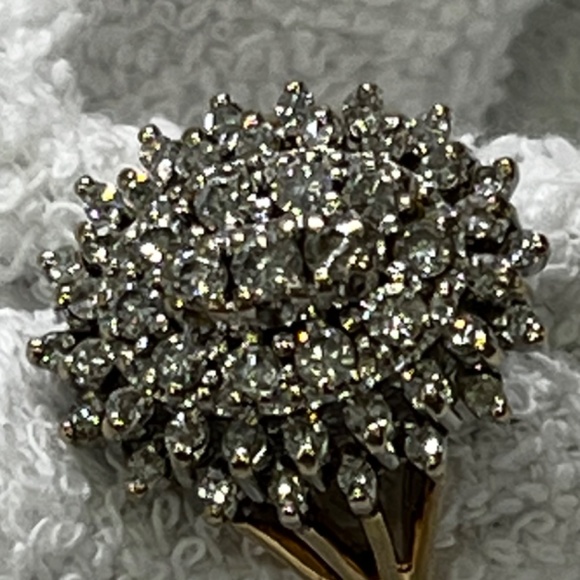 14K Y/Gold 50 Diamond 1.50 CT TDW Cluster Ring - Picture 6 of 12